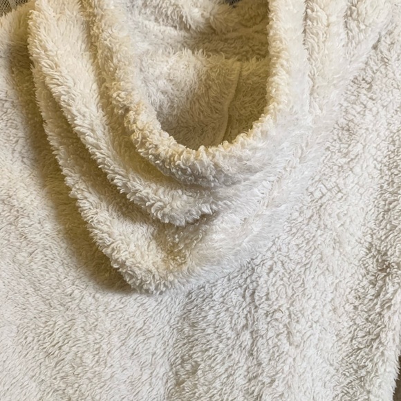 Fifth Sun Furry Pullover - Picture 3 of 4